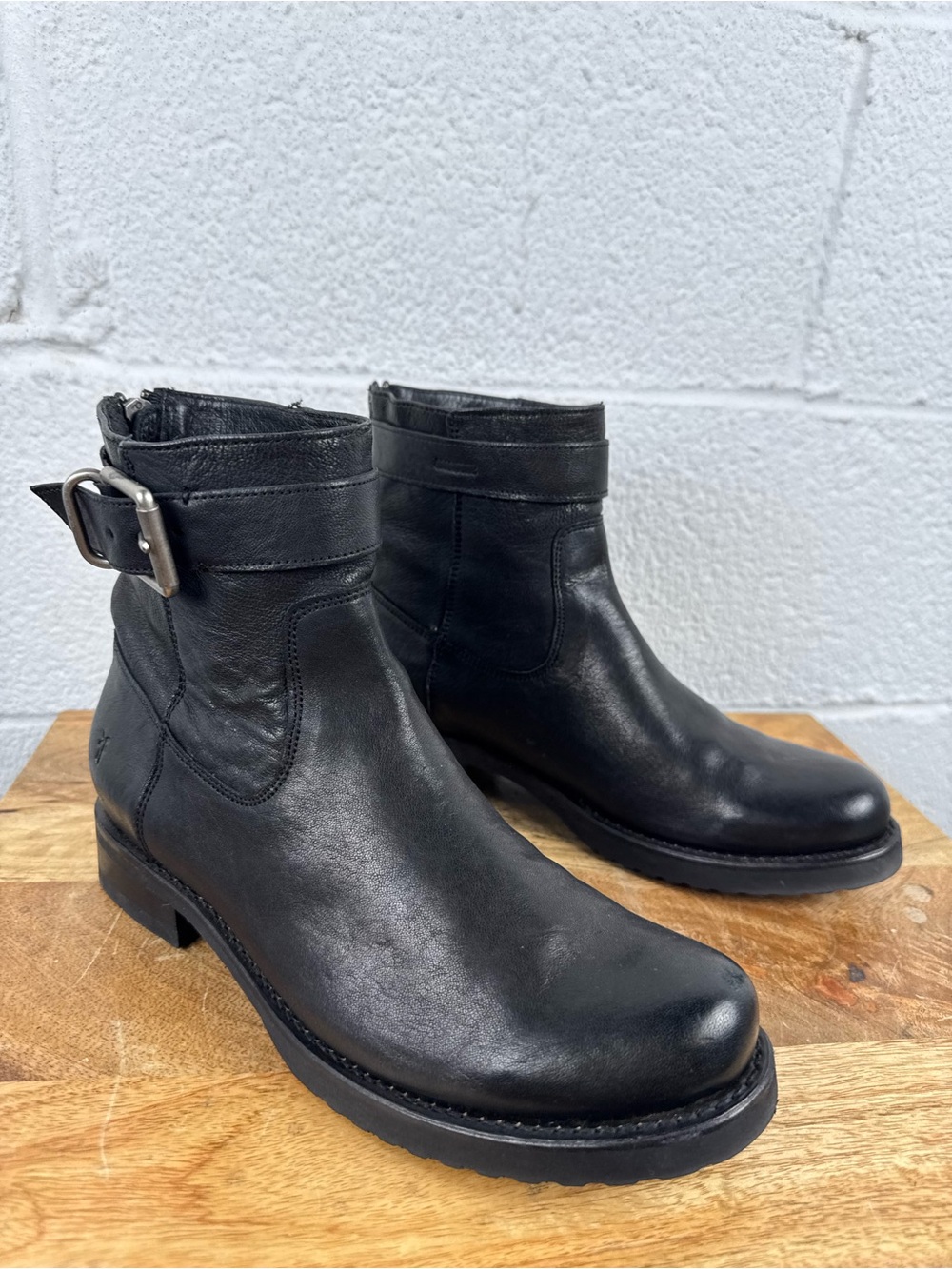 Frye Veronica Strap Short Black Leather Moto Engineer Boots Women’s 8.5 B